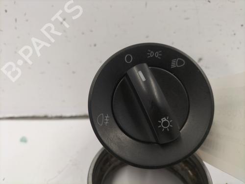 Used Headlight switch VW POLO (9N_, 9A_) 1.4 TDI (80 hp) 22846623