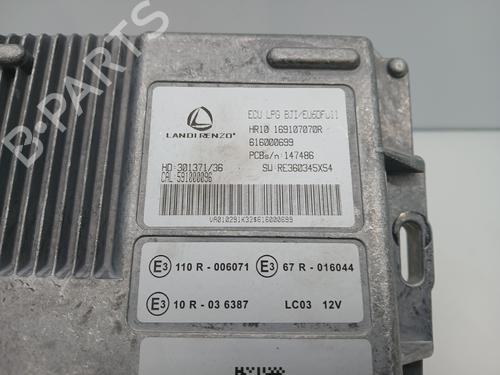 Engine control unit (ECU) DACIA SANDERO III 1.0 TCe 100 ECO-G | BP37732780M57 - Image 2