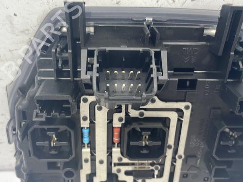 Interior roof light CITROËN DS5 2.0 HDi 200 Hybrid4 All-wheel Drive | BP25602784I8 - Image 4