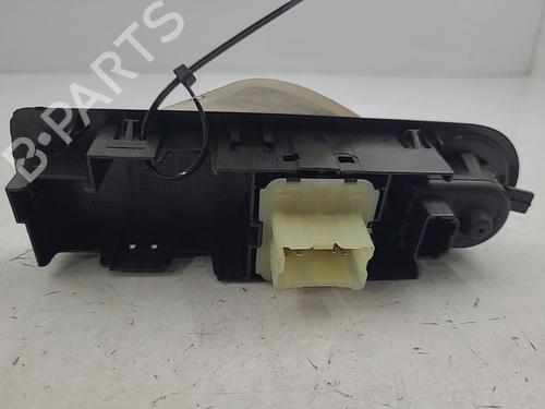 Used Left front window switch Left front window switch RENAULT CLIO IV (BH_) 1.5 dCi 90 (90 hp) 22820757 22820757
