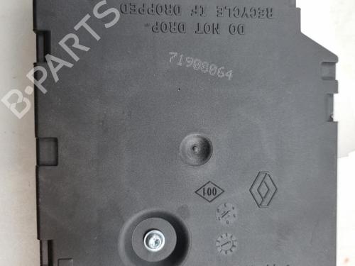 Used Card reader Card reader RENAULT CLIO IV (BH_) 1.5 dCi 90 (90 hp) 22827067 22827067