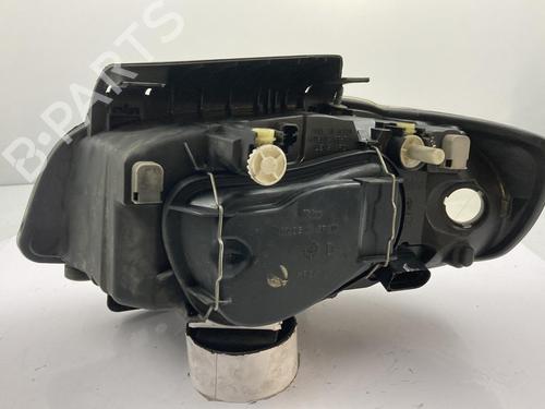 Used Right headlight Right headlight SEAT CORDOBA Vario (6K5) 1.9 SDI (68 hp) 22818906 22818906