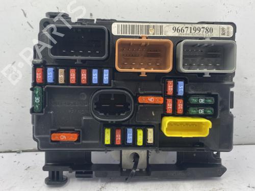Used Fuse box CITROËN C3 II (SC_) 1.4 HDi 70 (SC8HZC, SC8HR0, SC8HP4) (68 hp) 22842074