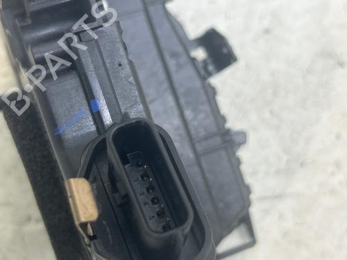 rear-right-lock-renault-clio-v-b7_-2019-39600292 main image