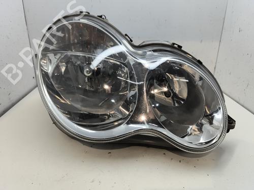 Right headlight MERCEDES-BENZ C-CLASS (W203) C 200 CDI (203.007) 2038201459