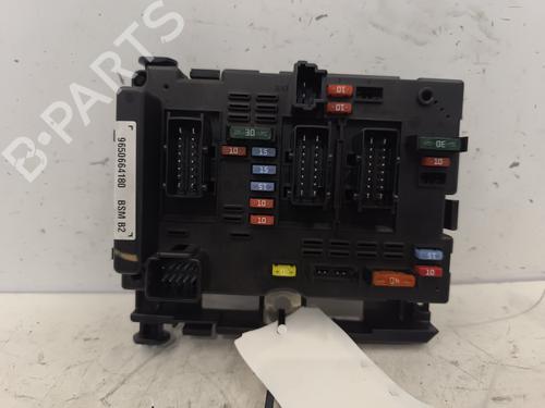 Used Fuse box PEUGEOT 206 Hatchback (2A/C) 1.1 i (60 hp) 23849312