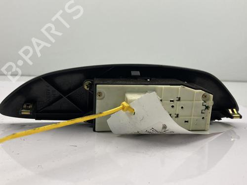Used Switch Switch TOYOTA YARIS (_P1_) 1.3 (SCP12_, SCP13_, SCP12R, SCP13R) (87 hp) 22818811 22818811