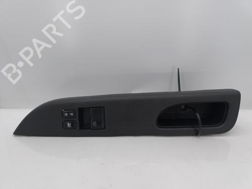 Used Left front window switch NISSAN MICRA IV (K13K, K13KK) 1.2 (80 hp) 30749415