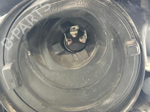 Used Right headlight Right headlight 38326471 38326471
