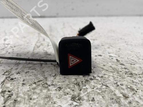 Used Warning switch Warning switch CITROËN BERLINGO Box Body/MPV (K9) 1.6 BlueHDi 100 (99 hp) 22838362 22838362