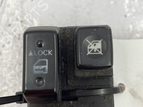 Used Switch HYUNDAI TUCSON (JM) 2.0 CRDi All-wheel Drive (140 hp) 22839244