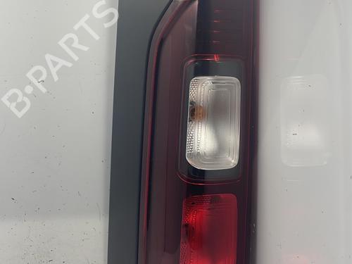 Used Left taillight RENAULT TRAFIC III Van (FG_) [2014-2025]  25833097
