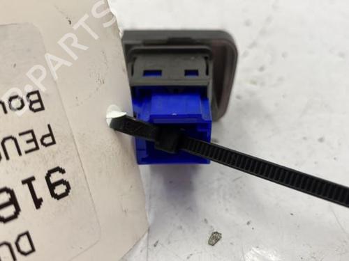 Used Warning switch Warning switch PEUGEOT 2008 I (CU_) 1.2 VTi (82 hp) 22839781 22839781