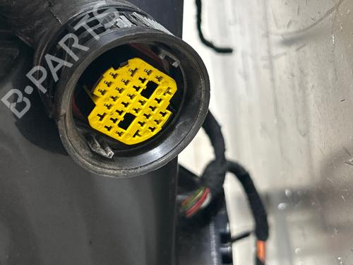 Dør højre bagtil Dør højre bagtil 37660733 37660733
