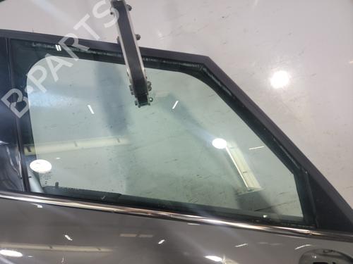 right-front-door-mini-mini-clubman-f54-2014-25833108 main image