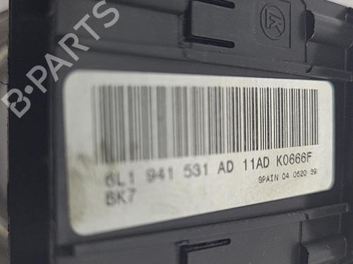Used Headlight switch SEAT IBIZA III (6L1) 1.4 16V (75 hp) 22824049