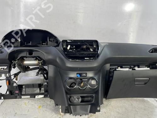 Dashboard PEUGEOT 208 I (CA_, CC_) 1.2 VTI 82 | BP22834615C46 