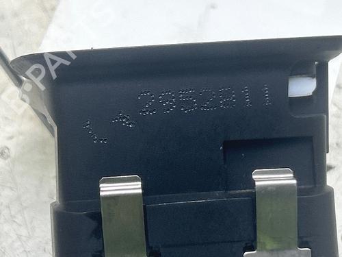 Left rear window switch PORSCHE MACAN (95B) 2.0 | BP39600063I29 - Image 5