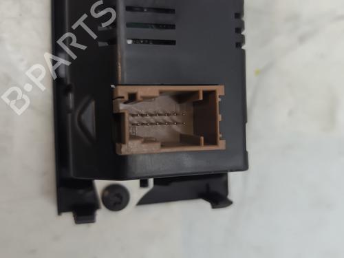 display-monitor-peugeot-5008-0u_-0e_-2009-2010-2011-2012-2013-2014-2015-2016-2017-27194336 main image