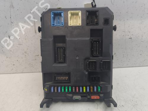 fuse-box-citroen-c3-ii-sc_-2009-28080392 main image