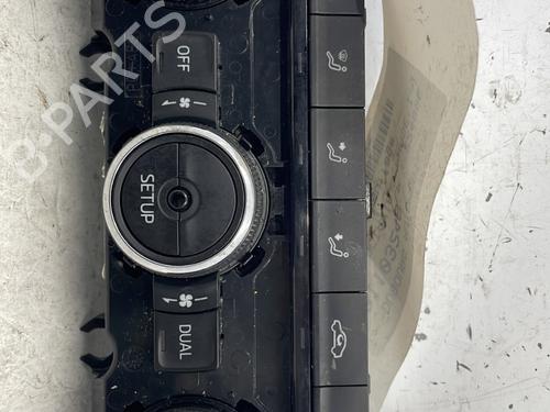 Used Climate control SKODA OCTAVIA III (5E3, NL3, NR3) 1.6 TDI (105 hp) 23867035