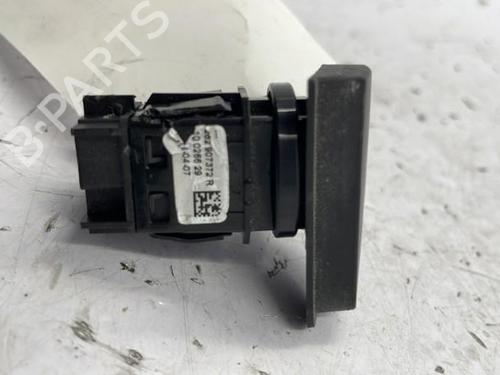 Used Warning switch Warning switch RENAULT CLIO IV (BH_) 1.5 dCi 90 (90 hp) 22831919 22831919