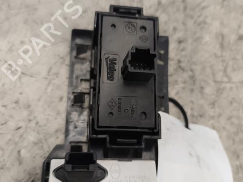 Used Warning switch Warning switch DACIA DOKKER Box Body/MPV 1.5 dCi 75 / Blue dCi 75 (FEJW, FEAH) (75 hp) 24197414 24197414