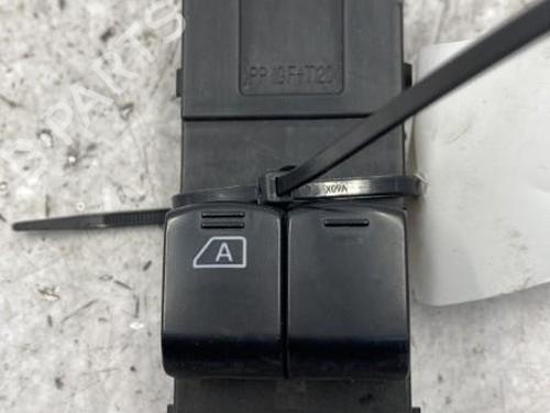 Spak kontakt NISSAN MICRA III (K12) 1.2 16V (65 hp) 22834405