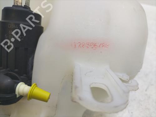 Used Windscreen washer tank Windscreen washer tank ALFA ROMEO 147 (937_) 1.9 JTDM 8V (937.AXD1A, 937.AXU1A, 937.BXU1A) (120 hp) 32228353 32228353