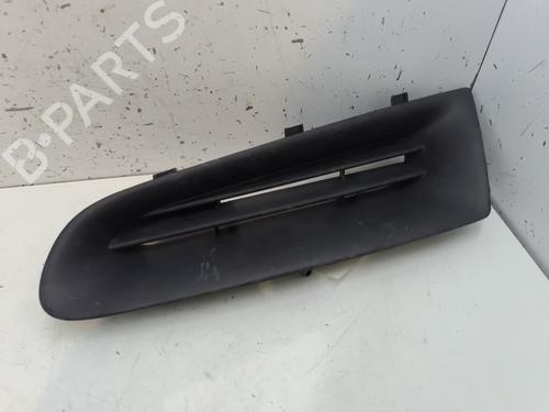 Used Grille RENAULT CLIO III (BR0/1, CR0/1) 1.5 dCi (C/BR0G, C/BR1G) (68 hp) 28440901