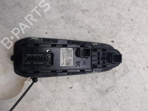 Used Left front window switch Left front window switch PEUGEOT 308 II (LB_, LP_, LW_, LH_, L3_) 1.2 THP 110 (110 hp) 32461612 32461612
