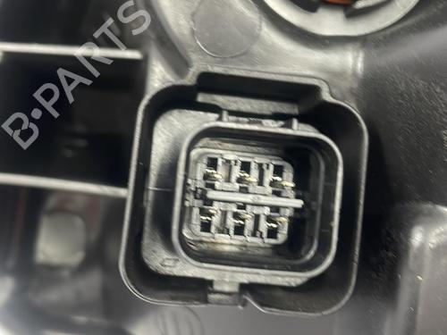 Used Right headlight HYUNDAI TUCSON (JM) 2.0 CRDi All-wheel Drive (140 hp) 22830023