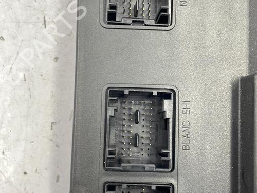 Fuse box PEUGEOT 407 (6D_) 2.0 HDi 135 (6DRHRH, 6DRHRE, 6DRHRG, 6DRHRJ) | BP22830358E1 