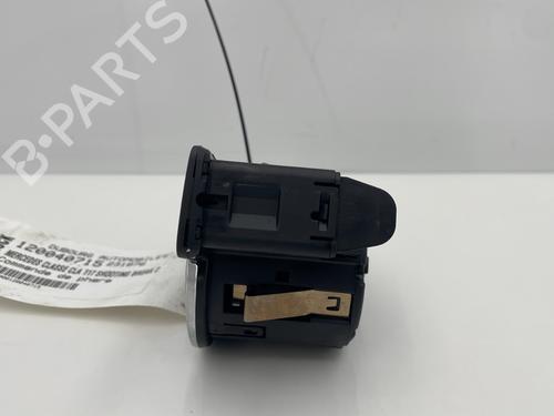 Used Headlight switch Headlight switch MERCEDES-BENZ CLA Shooting Brake (X117) CLA 220 CDI / d (117.903) (177 hp) 32021480 32021480