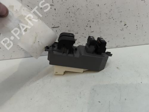 Used Switch Switch TOYOTA YARIS (_P13_) 1.0 (KSP130) (72 hp) 28080347 28080347