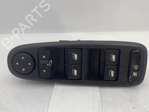 Used Left front window switch CITROËN C4 Picasso I MPV (UD_) 1.6 HDi (109 hp) 31636968