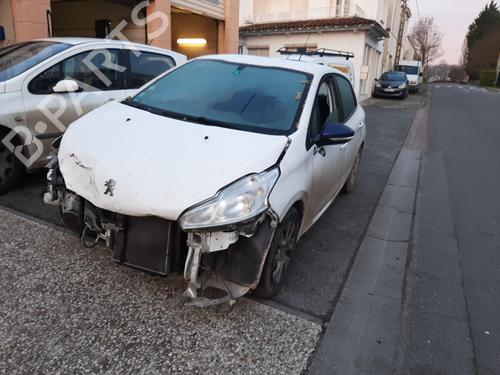 Used Parts PEUGEOT 208 I (CA_, CC_)  1.2 VTi 68 / PureTech 68  2784163