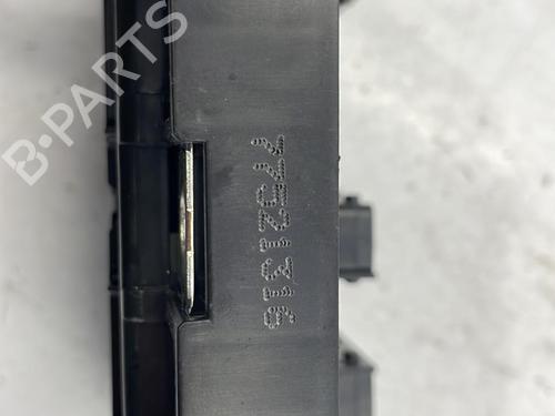 Used Fuse box Fuse box 22829762 22829762