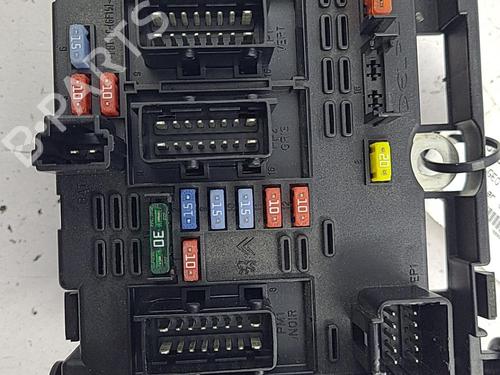 Used Fuse box Fuse box PEUGEOT 206 Hatchback (2A/C) 1.4 HDi eco 70 (68 hp) 22824437 22824437