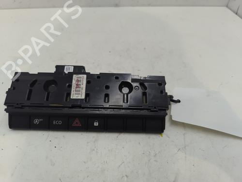 Warnblinkschalter für RENAULT CAPTUR II (HF_) TCe 140 (HFN0) (140 hp) 27296462