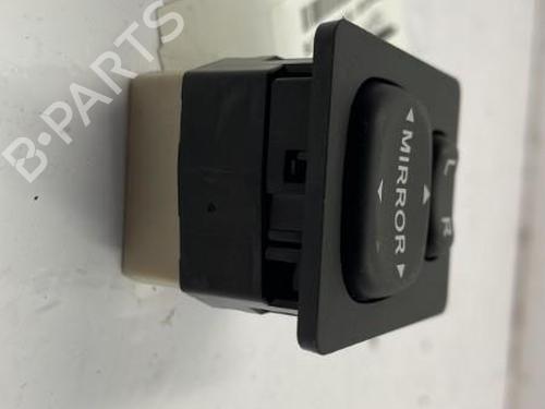 Used Mirror switch Mirror switch TOYOTA YARIS (_P9_) 1.4 D-4D (NLP90_, NLP90R) (90 hp) 22837382 22837382