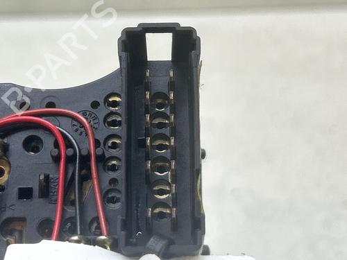 Used Switch Switch RENAULT MEGANE I (BA0/1_) 1.6 16V (BA04, BA0B, BA11, BA1J, BA16, BA19, BA1K, BA1V,... (107 hp) 39979360 39979360