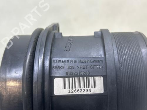 Mass air flow sensor PEUGEOT 807 (EB_) 2.0 HDi | BP39727385M95 - Image 5