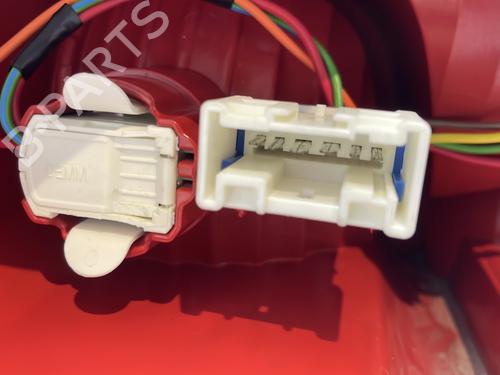 Right taillight PEUGEOT 407 (6D_) 2.2 HDi 170 (6D4HTH) | BP28156679C35 