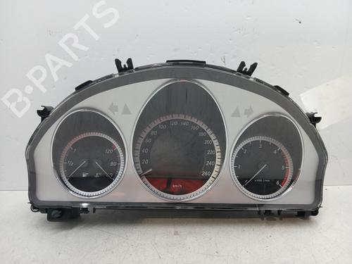 Quadro strumenti MERCEDES-BENZ C-CLASS (W204) C 200 CDI (204.001) (136 hp) 30647670