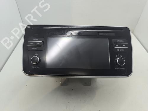 Used Radio NISSAN LEAF (ZE1) Electric (150 hp) 32322283