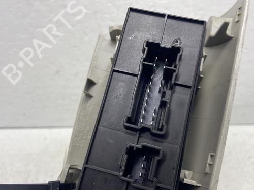 Left front window switch NISSAN JUKE (F15) 1.2 DIG-T | BP31916686I27