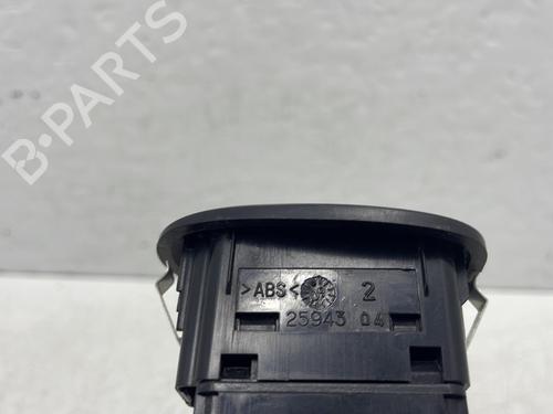 Used Left front window switch Left front window switch PEUGEOT 1007 (KM_) 1.4 (75 hp) 32209757 32209757