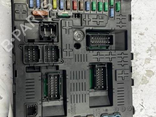 Fuse box PEUGEOT 407 (6D_) 2.0 HDi 135 (6DRHRH, 6DRHRE, 6DRHRG, 6DRHRJ) | BP22835488E1 