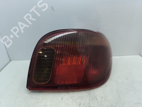 Højre baglygte TOYOTA YARIS (_P1_) 1.4 D-4D (NLP10_, NLP10R) (75 hp) 30465638